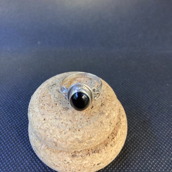 Anello con pietra naturale - immagine 7