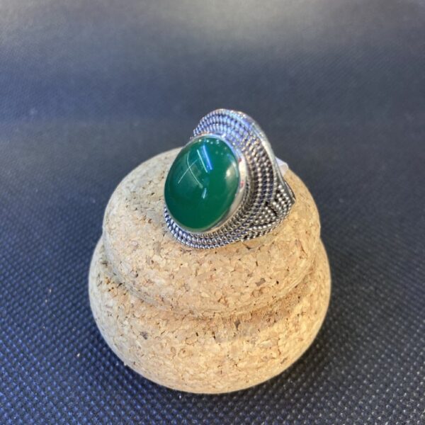 Anello con pietra naturale - immagine 2