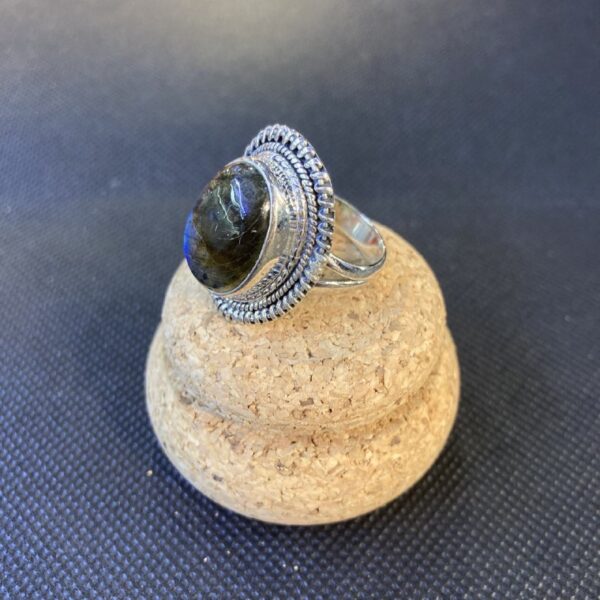 Anello con pietra naturale - immagine 5