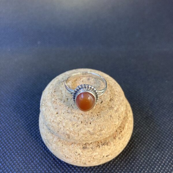 Anello con pietra naturale - immagine 2