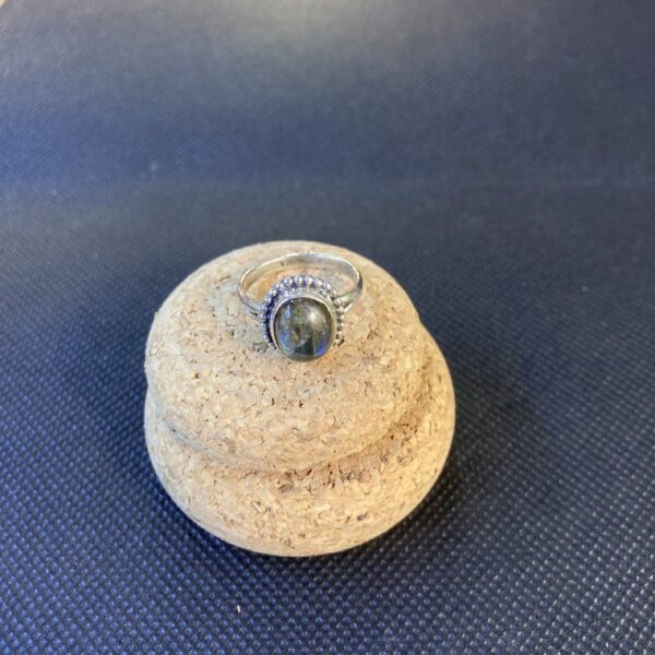 Anello con pietra naturale - immagine 12