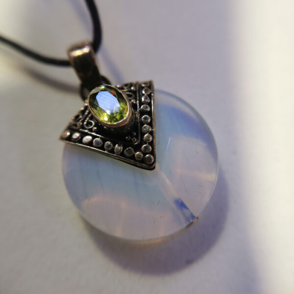 Collana con opale e peridoto - immagine 2
