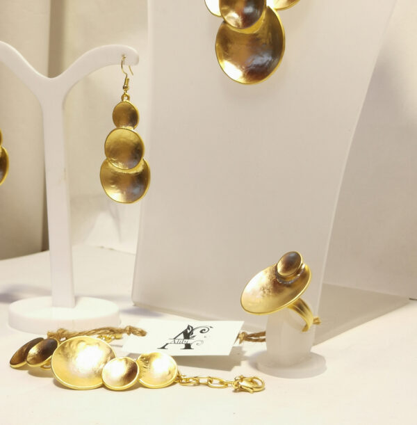 Round pendants set - etnic style