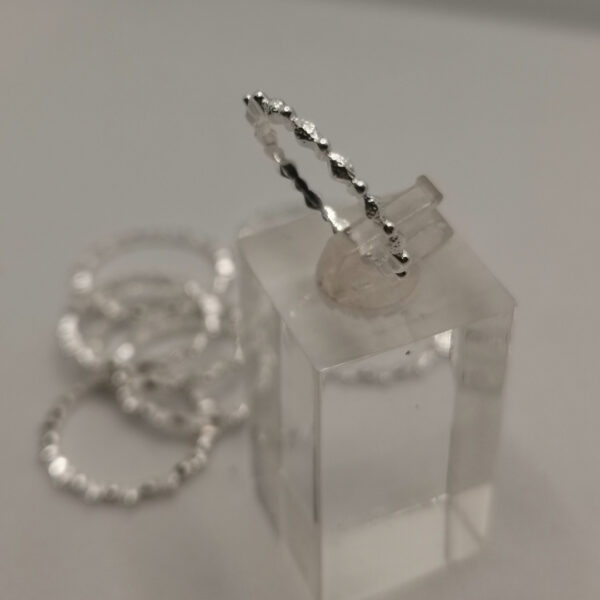 Anello sottile