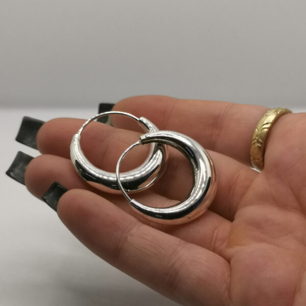 Hoops