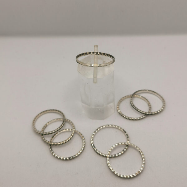 string ring - immagine 2