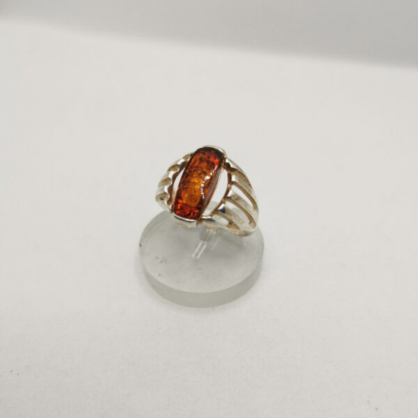 Anello con Ambra - immagine 2