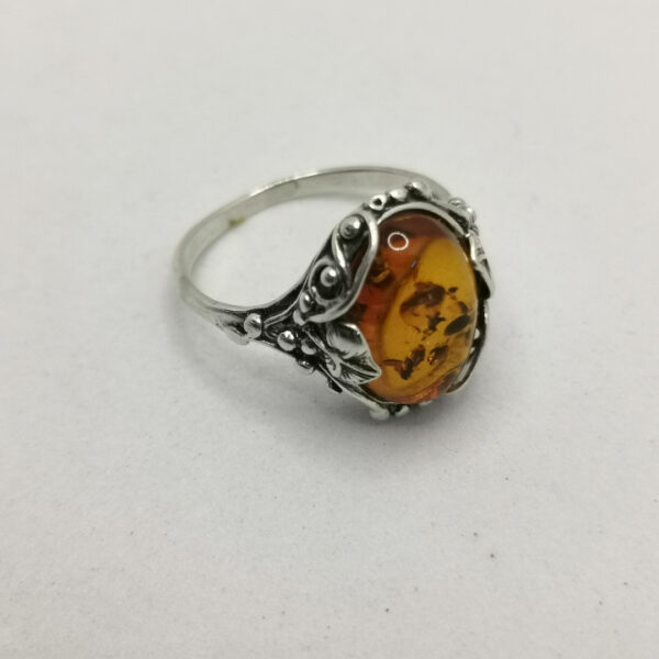 Anello con Ambra - immagine 2