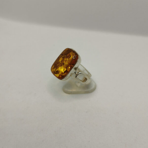 Anello con Ambra - immagine 2
