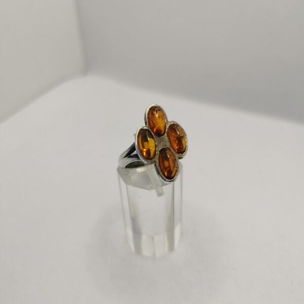 Anello con Ambra - immagine 2