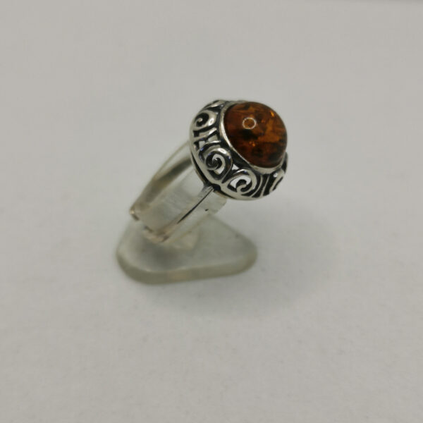 Anello con Ambra - immagine 2