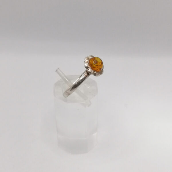 Anello con Ambra - immagine 2