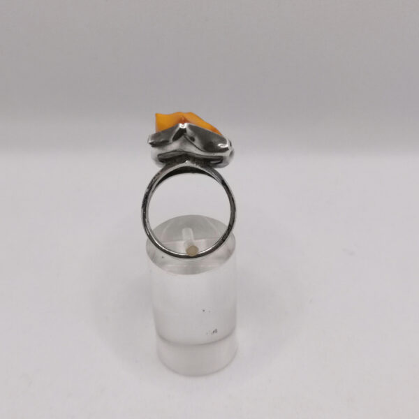Anello con Ambra grezza - immagine 2