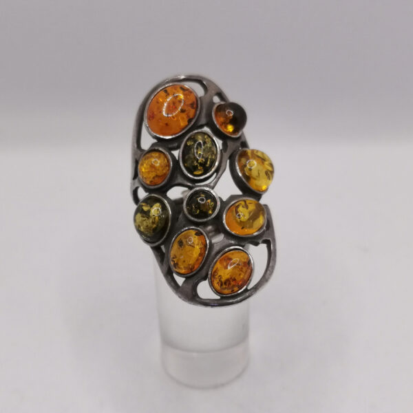 Anello con Ambra