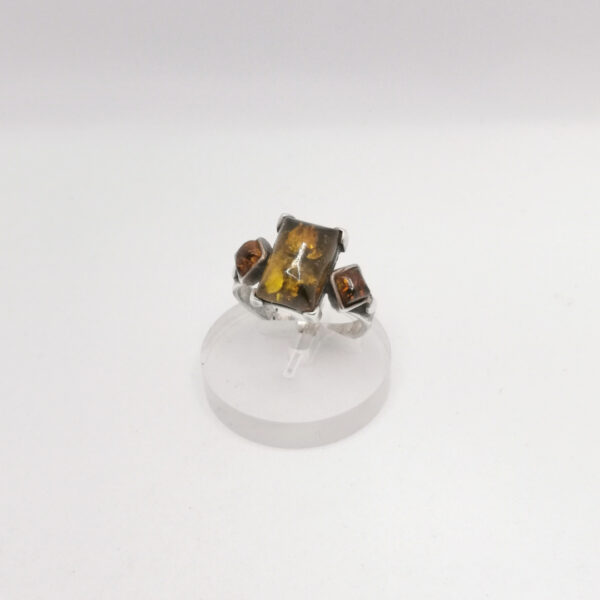 Anello con Ambra - immagine 3