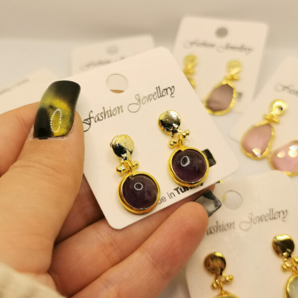 Orecchini con pietra naturale
