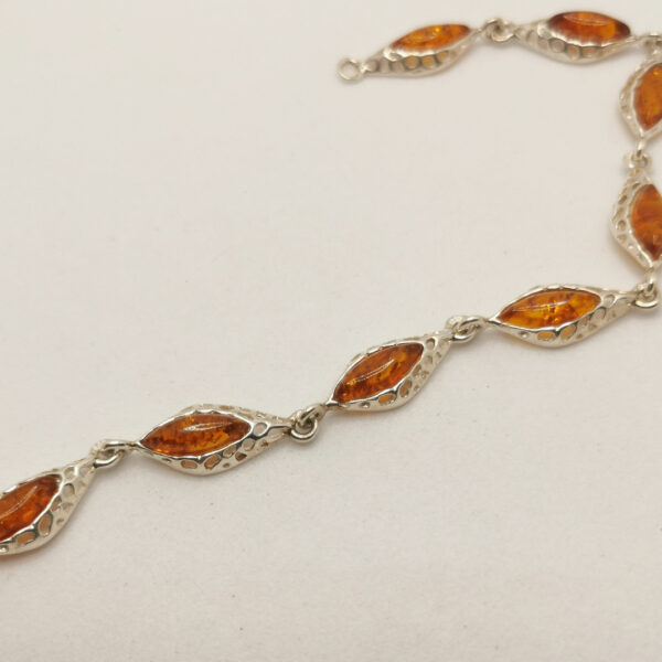 Bracciale navette cabochon con ambra