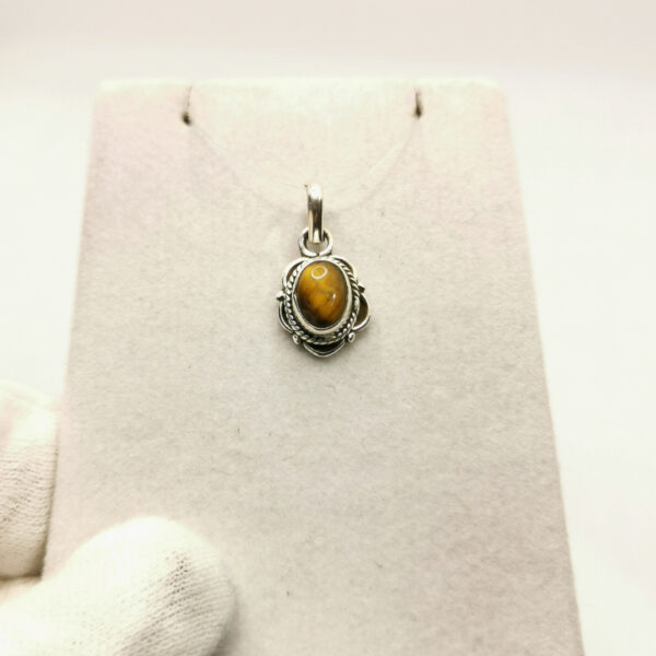 Etnic engraved pendant - oval stone - immagine 3