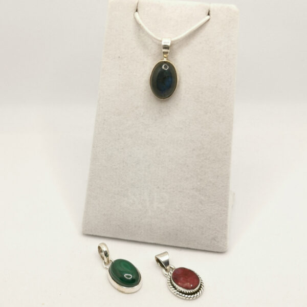 Unique Pendant - natural stone - immagine 5