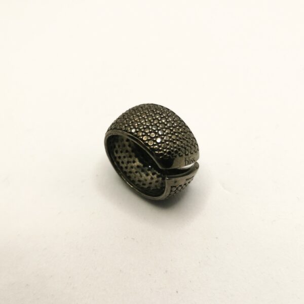 Anello finto pavè