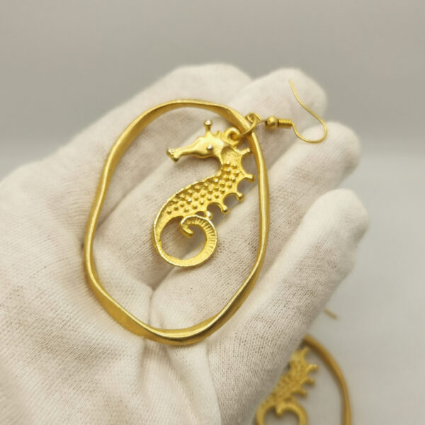 Seahorse in a drop - earrigns - immagine 2