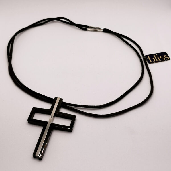 Cross/match - Bliss