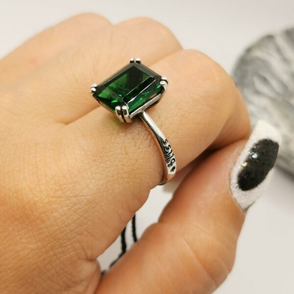 Anello taglio smeraldo - immagine 4
