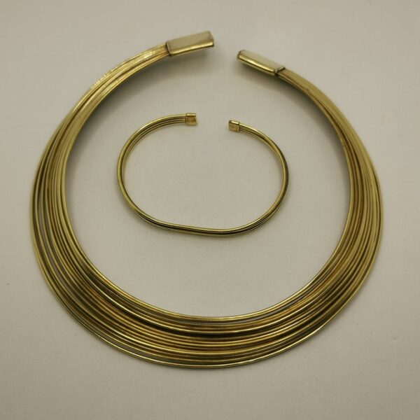 Etnic String Chocker