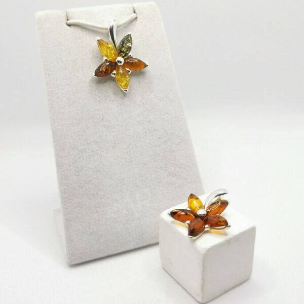 Amber Flower Pendant - immagine 2