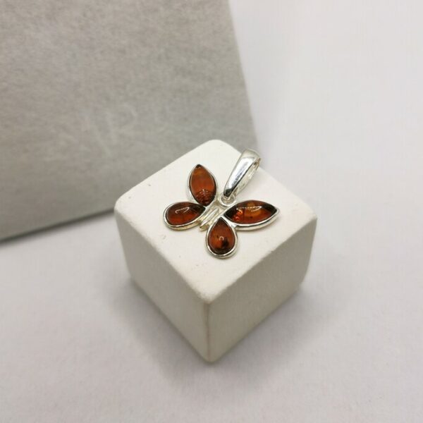 Amber Butterfly Pendant - immagine 4