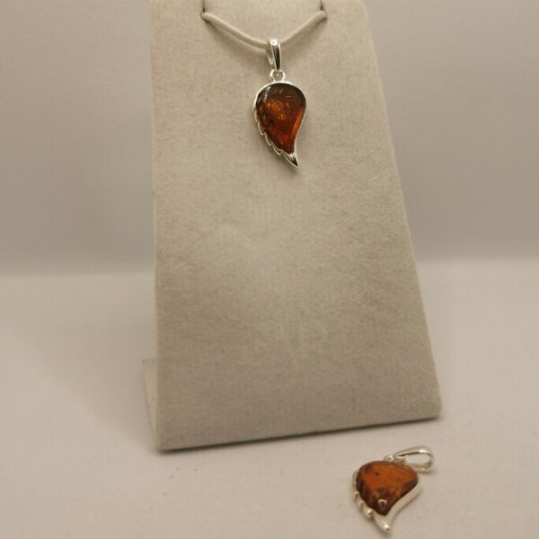 Amber Wing Pendant - immagine 3