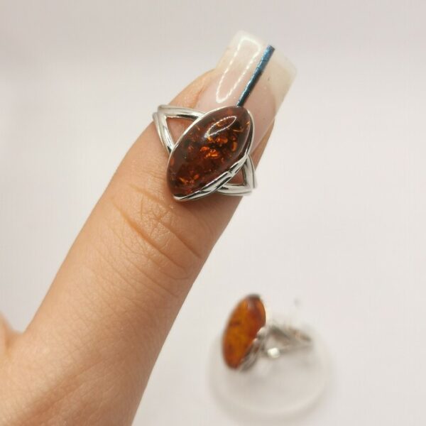 Anello Oval Amber