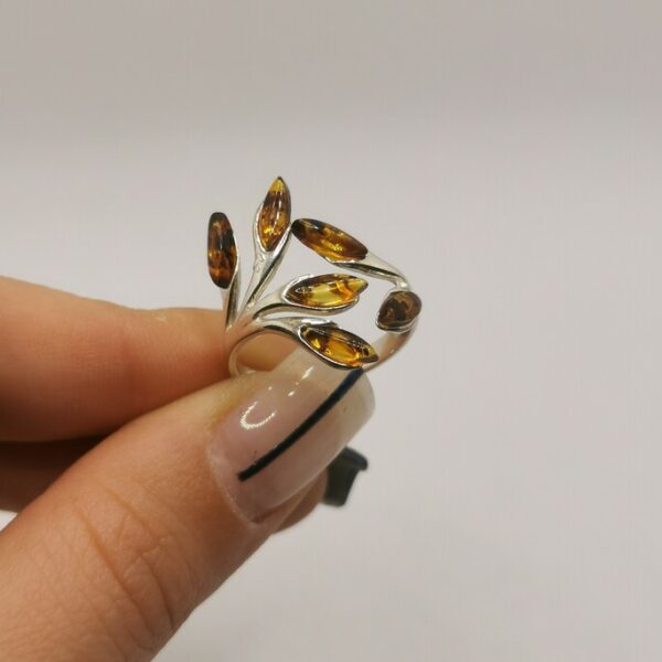 Anello con foglie d'ambra - immagine 5