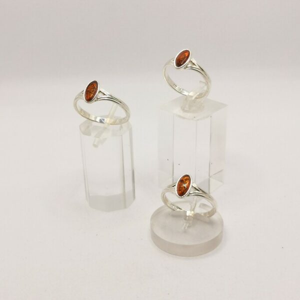 Anello con Ambra - immagine 2