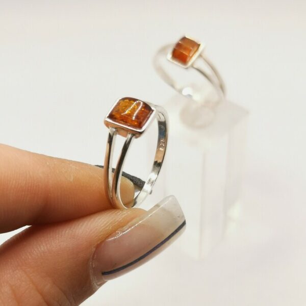 Anello con Ambra - immagine 3