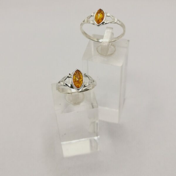 Anello con Ambra - immagine 4
